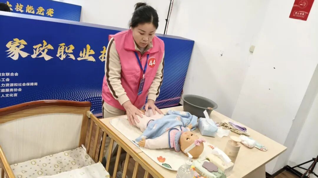 江蘇省婦女聯(lián)合會積極推動嬰幼兒照護服務發(fā)展