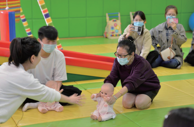 我市嬰幼兒照護服務位居全省前列，打造育兒友好型城市